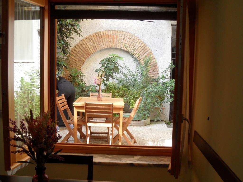Colosseum Cottage Рим Экстерьер фото